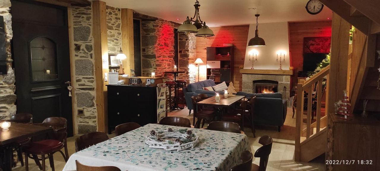 Ty Madelez, Chambres De Charme, Gites Et Spa La Roche-Derrien Eksteriør bilde