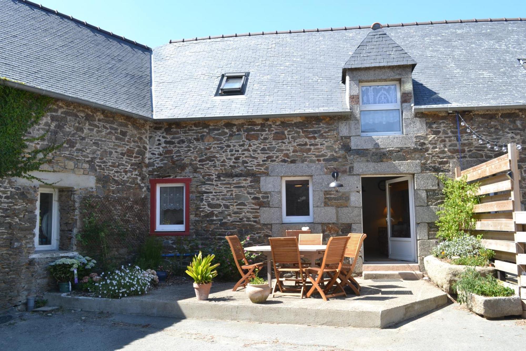 Ty Madelez, Chambres De Charme, Gites Et Spa La Roche-Derrien Eksteriør bilde