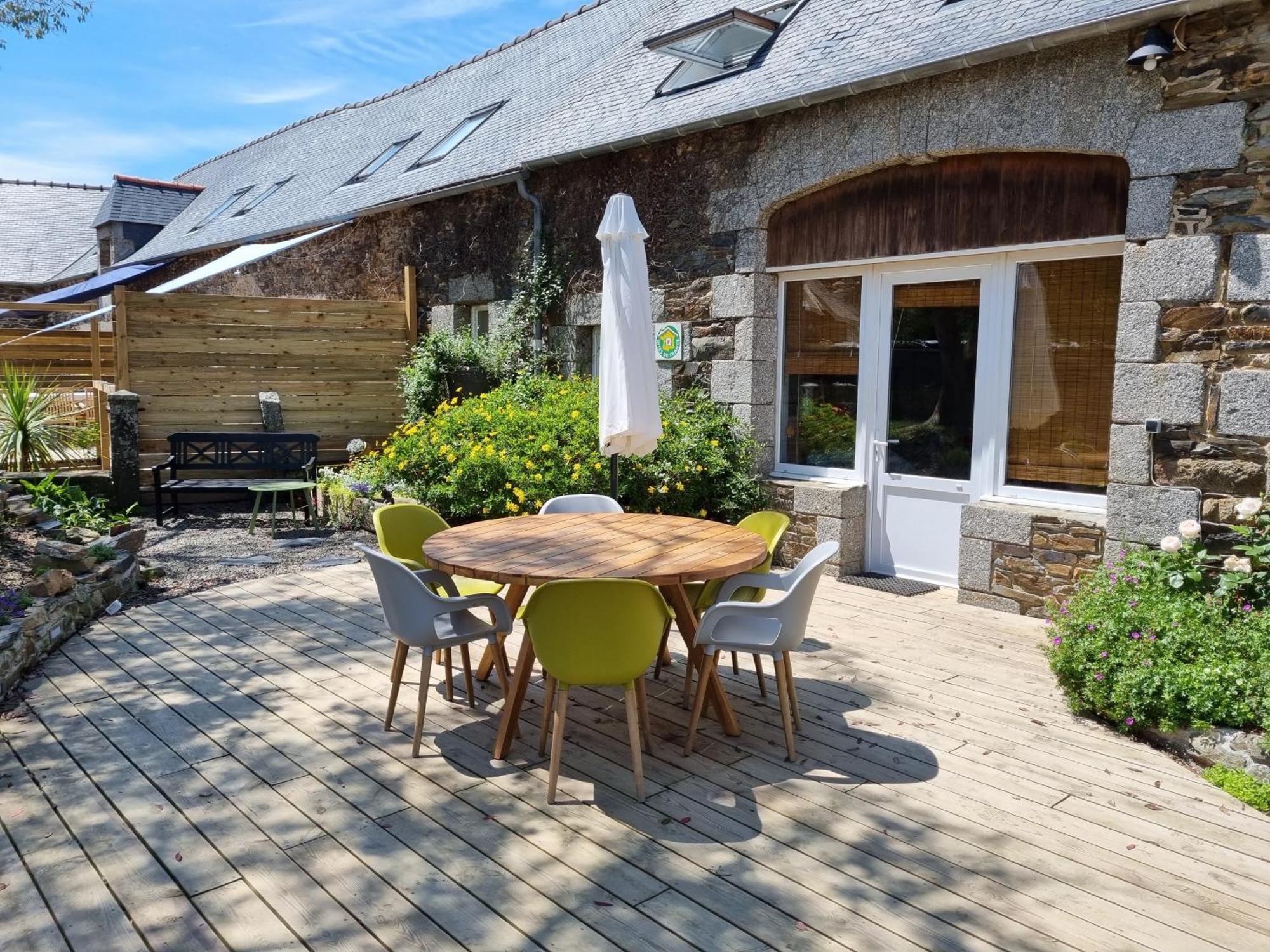 Ty Madelez, Chambres De Charme, Gites Et Spa La Roche-Derrien Eksteriør bilde